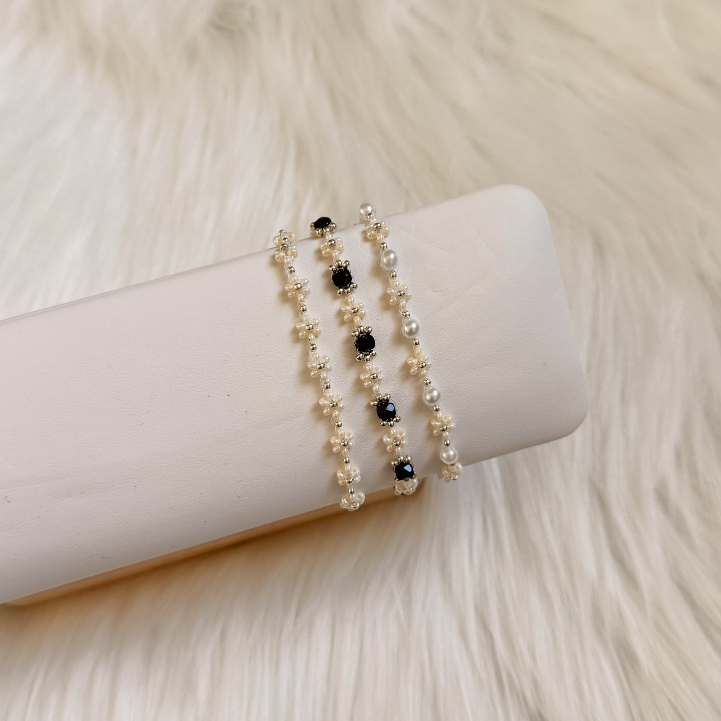 Daisy Beaded Bracelet